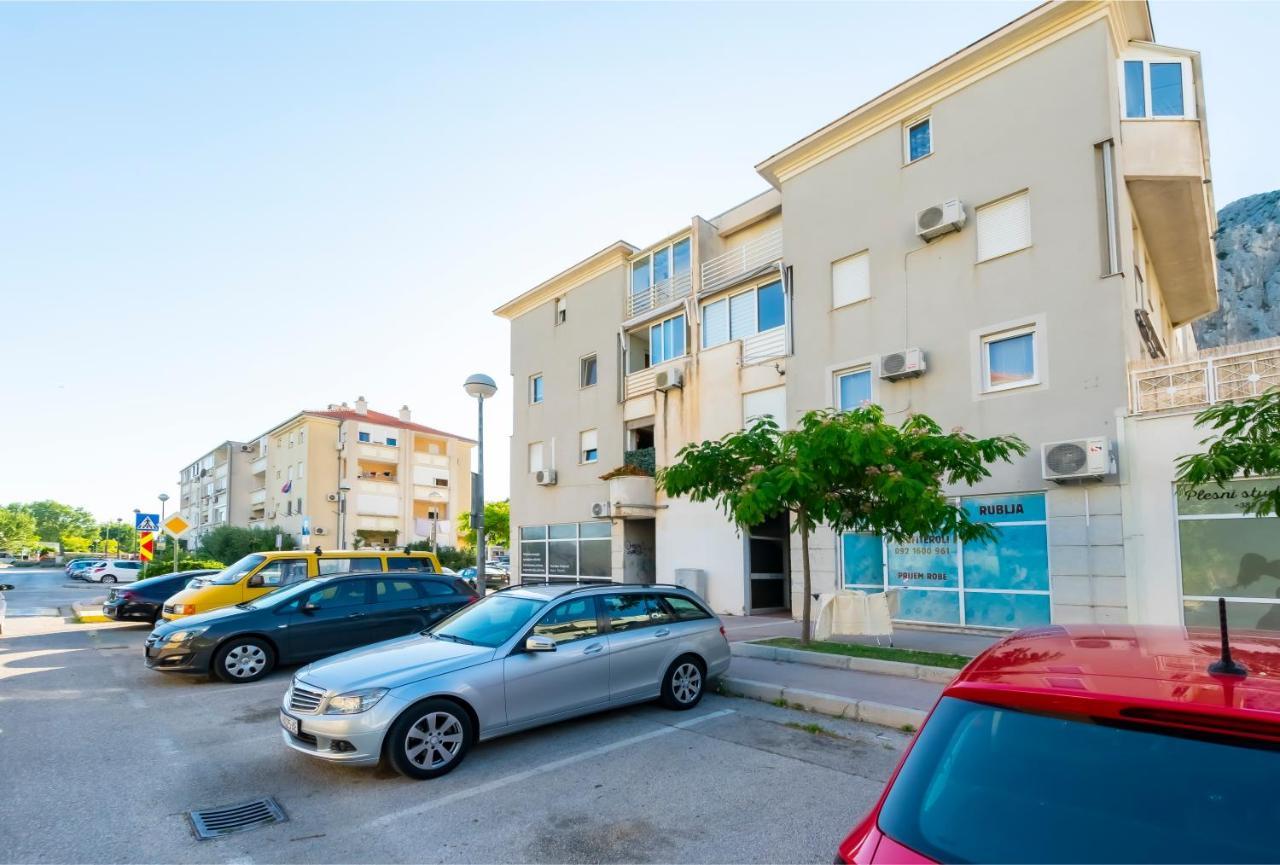 Apartment Pepalo,Omis Free Parking Kültér fotó